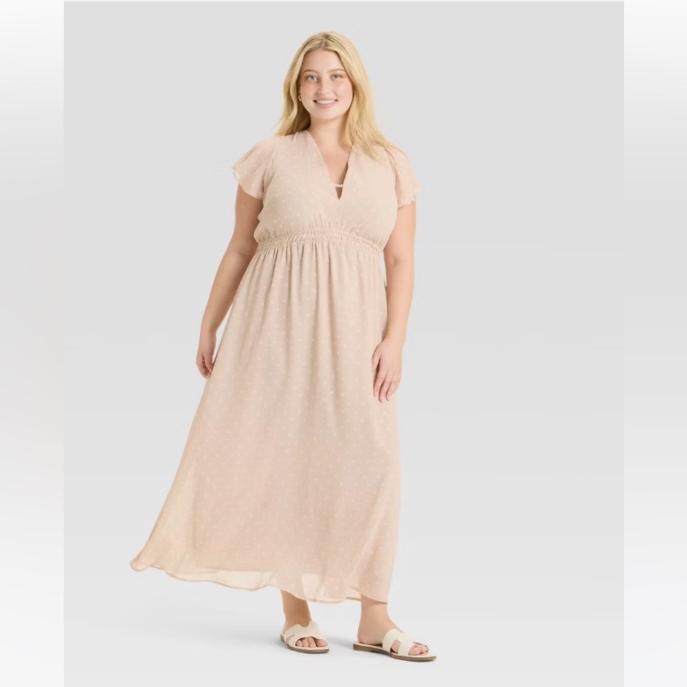 NWT Elegant Cream Maxi Dress size plus size 3X 🌺🌸🌹